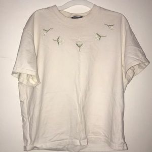white brandy melville t shirt
